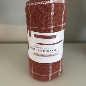 Brand New Little Korboose Cotton Woven Throw Blanket